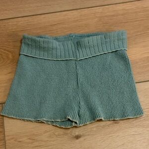 Harmonize knit shorts for ballet 🩰